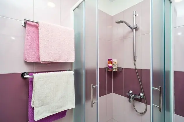 Tek Büyük Yataklı Oda, Veranda, Bahçe Manzaralı