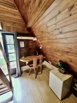 Comfort Kulübe, Sıcak Su Küveti, Bahçe Manzaralı (Erva Doce)
