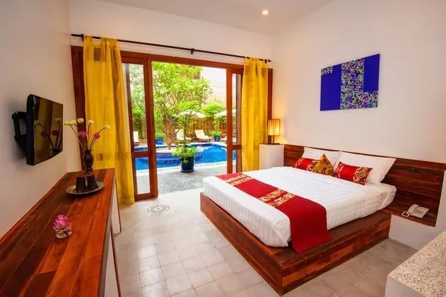 Colonial Room
