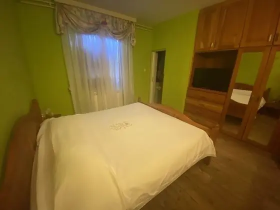 Ev, 3 Yatak Odası, Sigara İçilebilir, Teras