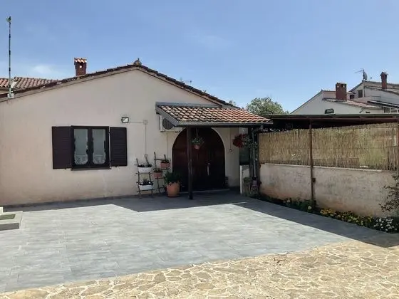 Ev, 3 Yatak Odası, Sigara İçilebilir, Teras