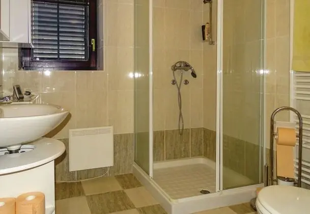 Family Ev, Birden Çok Yatak, Bahçeli (House Fortin With Sauna Near Bloke)