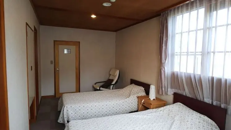 Oda, Özel Banyo (Western Style, Private Toilet)