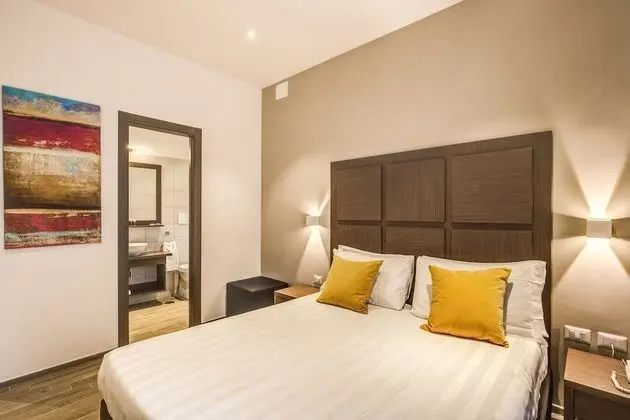 Standard Tek Büyük veya İki Ayrı Yataklı Oda