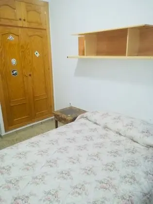 Ev, 4 Yatak Odası, Engellilere Uygun, Sigara İçilmez