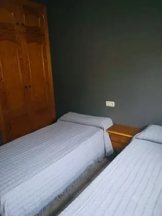 Ev, 4 Yatak Odası, Engellilere Uygun, Sigara İçilmez