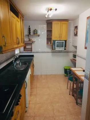 Ev, 4 Yatak Odası, Engellilere Uygun, Sigara İçilmez