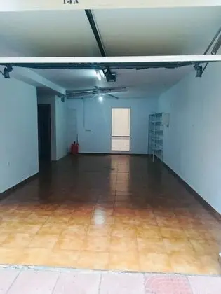 Ev, 4 Yatak Odası, Engellilere Uygun, Sigara İçilmez