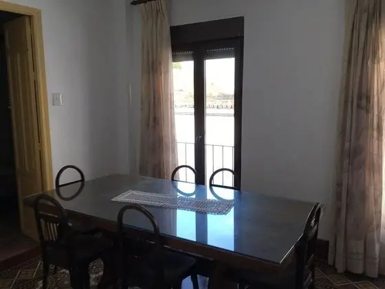Ev, 3 Yatak Odası, Engellilere Uygun, Sigara İçilmez