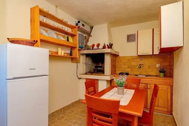 Ev (One Bedroom House with Terrace)