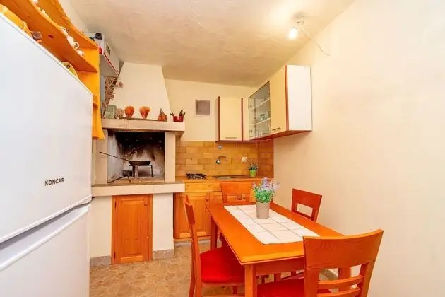 Ev (One Bedroom House with Terrace)