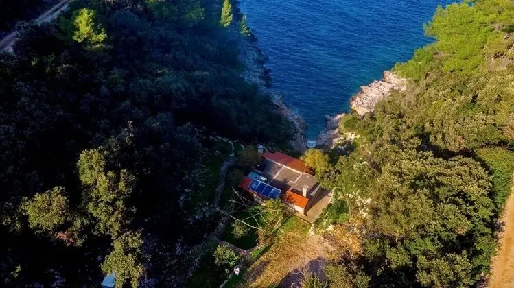 Ev (One Bedroom House with Terrace)