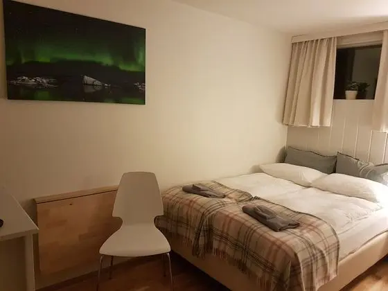 Small Double room with shared bathroom in 1 rooms in the annex building
