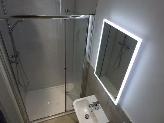 Deluxe Tek Büyük Yataklı Oda, Banyolu/Duşlu, Deniz Manzaralı