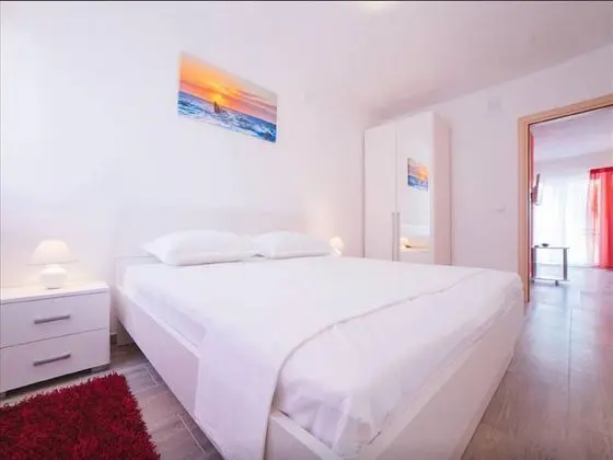 Apart Daire (One-Bedroom Apartment-Balcony and Sea)
