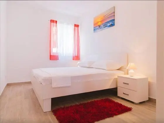 Apart Daire (One-Bedroom Apartment-Balcony and Sea)