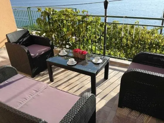 Apart Daire (One-Bedroom Apartment-Balcony and Sea)