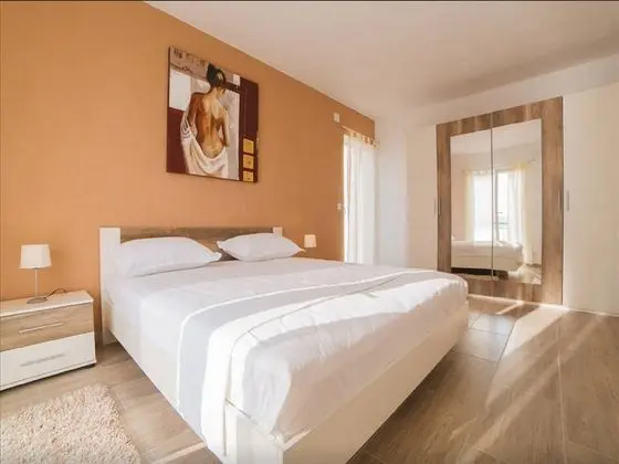 Apart Daire (One-Bedroom Apartment with SeaView -A)