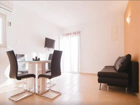 Apart Daire (One-Bedroom Apartment with SeaView -A)
