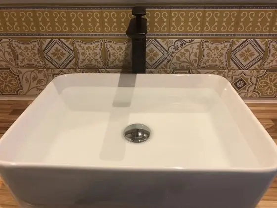 Ev