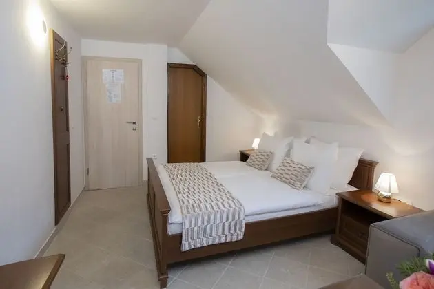 Comfort Tek Büyük Yataklı Oda
