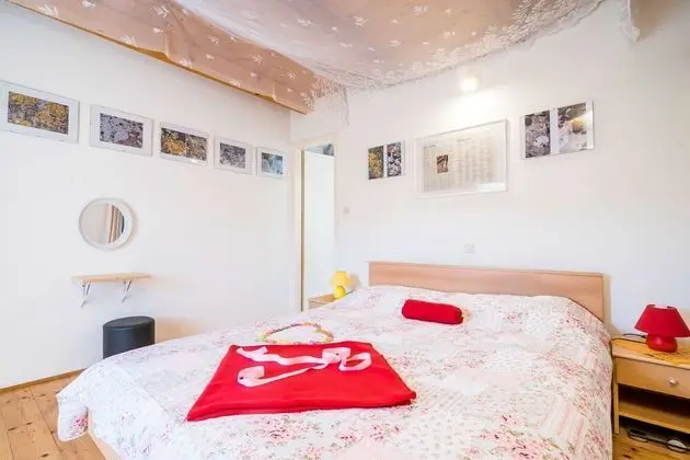 Ev (Four Bedroom Villa with Terrace and S)