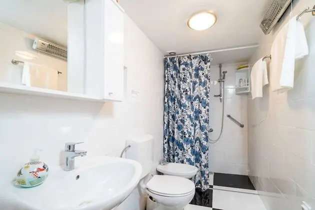 Ev (Four Bedroom Villa with Terrace and S)