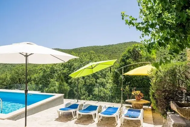 Ev (Four Bedroom Villa with Terrace and S)