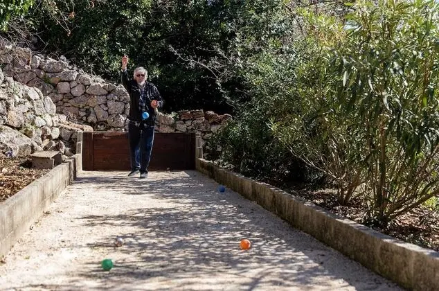 Ev (Four Bedroom Villa with Terrace and S)