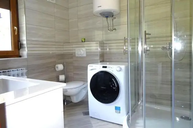 Family Ev, Birden Çok Yatak, Bahçeli (House Kolpa Paradise Whirlpool And)