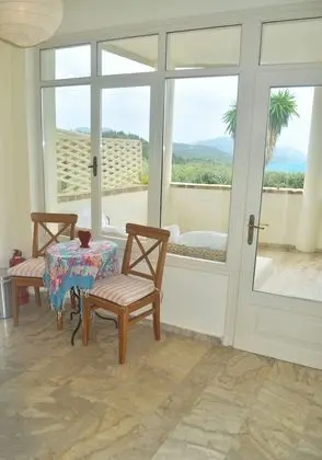Apart Daire, 2 Yatak Odası, Balkon