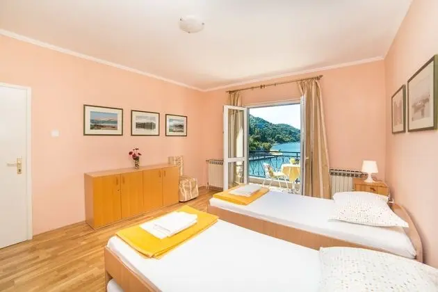 Villa, Deniz Manzaralı