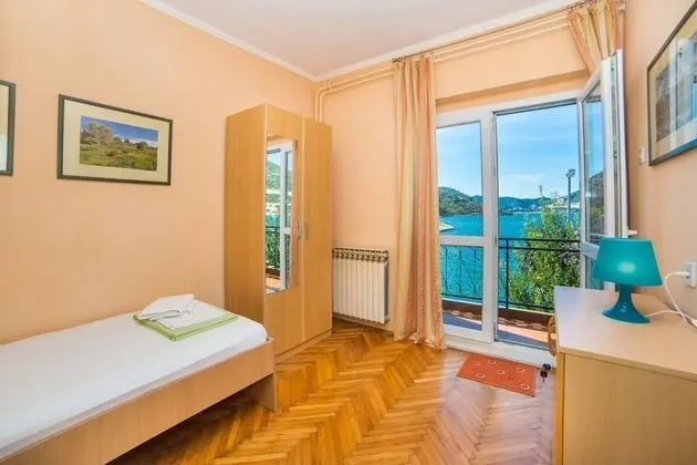 Villa, Deniz Manzaralı