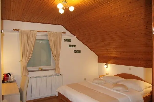 Comfort Tek Büyük Yataklı Oda