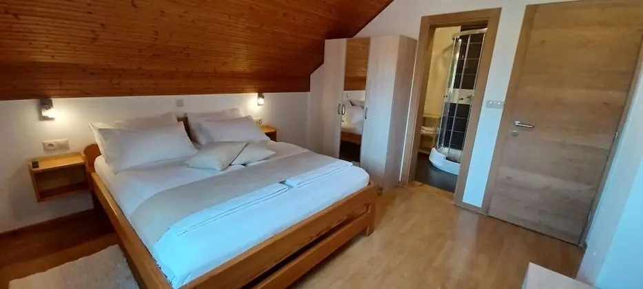 Comfort Tek Büyük Yataklı Oda