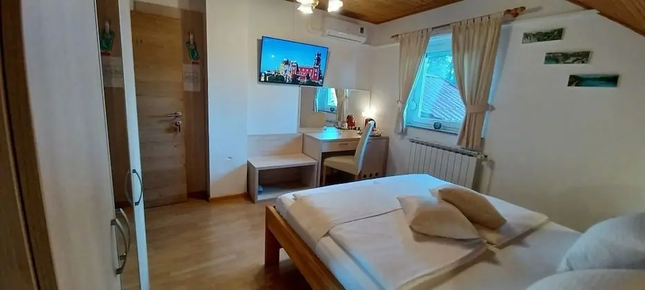 Comfort Tek Büyük Yataklı Oda