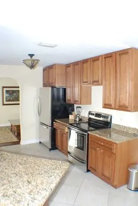 Ev, 3 Yatak Odası, Kişiye Özel Havuzlu, Kanal Manzaralı (2 Bathrooms)