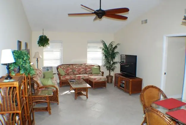 Ev, 3 Yatak Odası, Kişiye Özel Havuzlu, Kanal Manzaralı (2 Bathrooms)
