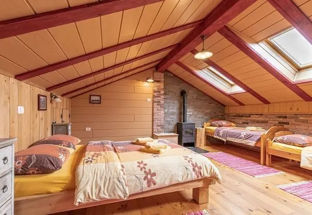 Family Ev, Birden Çok Yatak, 2 Banyolu, Bahçeli (House Na Meji With Sauna)