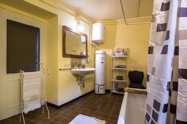 Ev, 1 Yatak Odası, Engellilere Uygun, Sigara İçilebilir