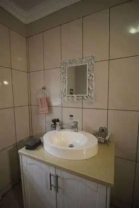 Comfort Tek Büyük Yataklı Oda (Bath/Shower)