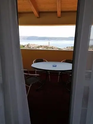 Apart Daire (One Bedroom Apartment with Balcony an)