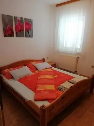 Apart Daire (One Bedroom Apartment with Balcony an)