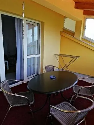 Apart Daire (One Bedroom Apartment with Balcony an)