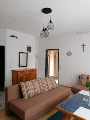 Apart Daire (One Bedroom Apartment with Terrace an)