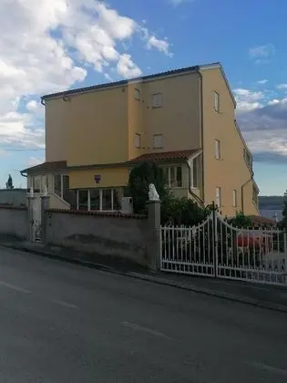 Stüdyo (Studio Apartment (Studio))