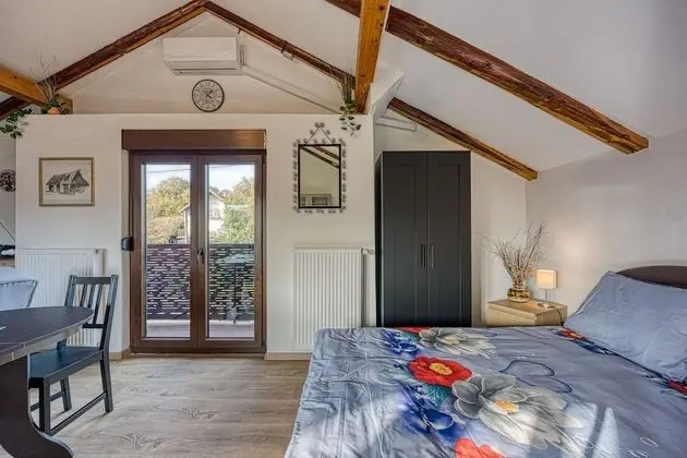 Family Ev, 2 Çift Kişilik Yatak, 2 Banyolu, Bahçeli (House Pepica)