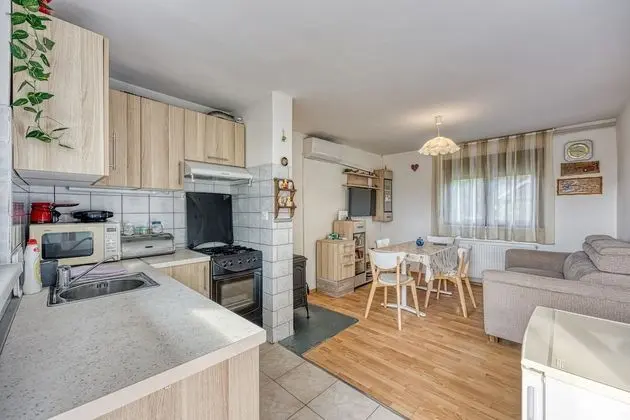 Family Ev, 2 Çift Kişilik Yatak, 2 Banyolu, Bahçeli (House Pepica)