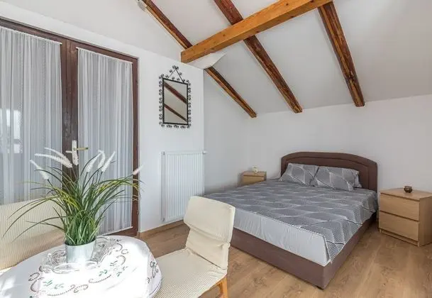 Family Ev, 2 Çift Kişilik Yatak, 2 Banyolu, Bahçeli (House Pepica)