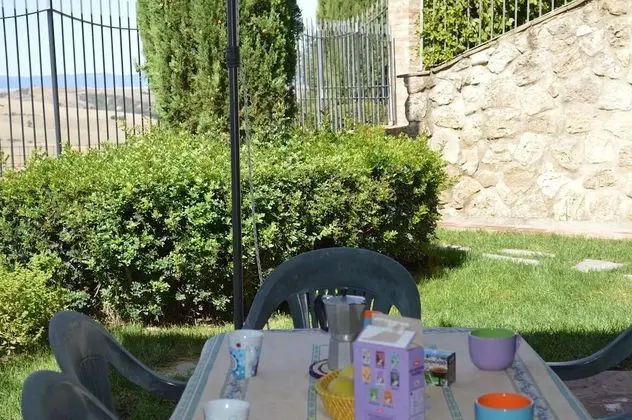 Ev, 3 Yatak Odası, Sigara İçilebilir, Teras